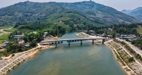 Nghịch lý 'cầu chờ đường' tại dự án 79 tỉ đồng