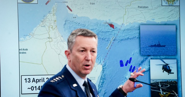 Lầu Năm Góc họp báo quan trọng, tuyên bố sẽ truy đuổi tàu Iran 'khắp thế giới'