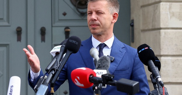 Ông Trump nói gì về người đánh bại ông Orban trong bầu cử Hungary?