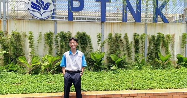 Thủ khoa 1.098 điểm thi năng lực: 'Không dừng quá 2 phút ở một câu hỏi'