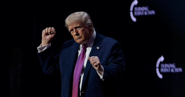 Ông Trump nói sẽ đưa uranium của Iran sang Mỹ, Tehran bác bỏ