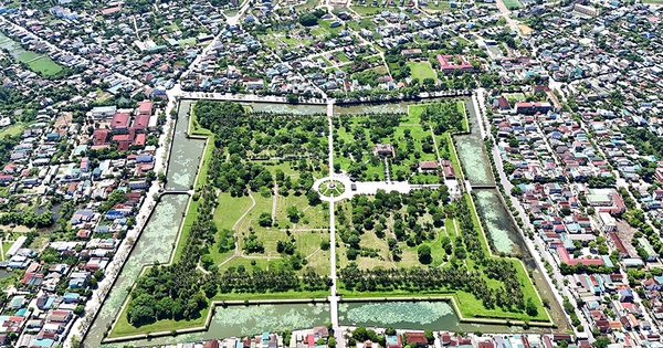 Tìm các anh giữa cỏ non Thành cổ