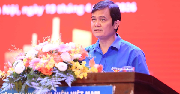 'Học thật kỹ hơn, nghĩ thật sâu' nghị quyết của Đảng