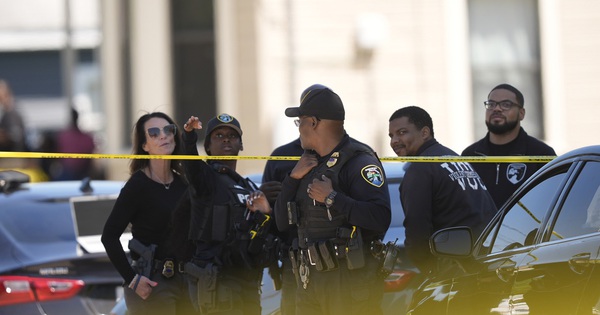 Xả súng hàng loạt tại Mỹ, 8 trẻ thiệt mạng