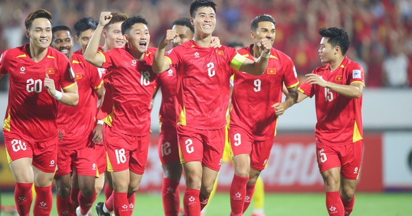 Đội tuyển Việt Nam công phá tốp 90 thế giới