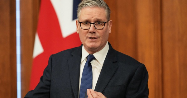 Anh triệu tập 35 nước bàn mở lại eo biển Hormuz, Mỹ không được mời