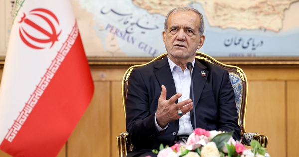 Tổng thống Iran gửi thư nói không 'thù địch' với người dân Mỹ