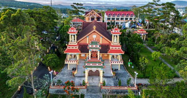 Nhà thờ mang dáng dấp đình, chùa độc nhất vô nhị ở Đà Lạt
