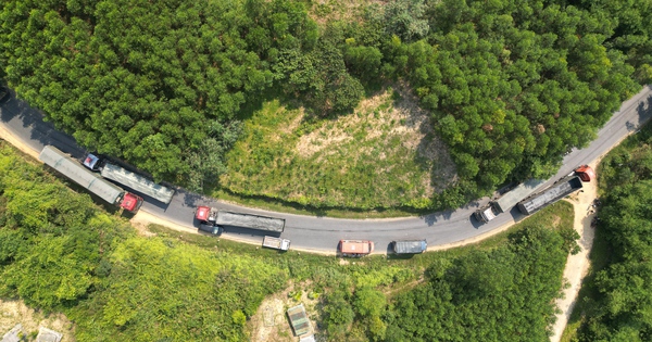 Nỗi lo xe đầu kéo trên quốc lộ 49 Huế: Thí điểm cấm xe vào ban ngày