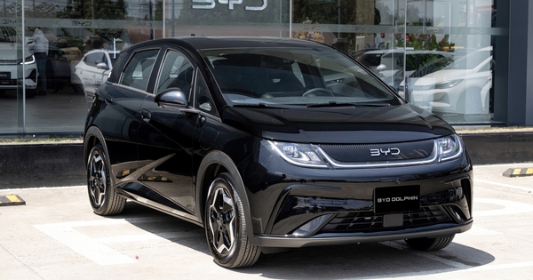 BYD Dolphin 2026 về Việt Nam nhập từ Thái Lan, giá từ 499 triệu đồng