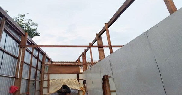 Dông lốc bất ngờ gây thiệt hại nặng nề ở Đồng Tháp