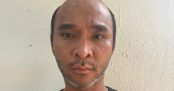 'Ca sĩ lô tô' cướp giật điện thoại của du khách ở biển Đà Nẵng sa lưới