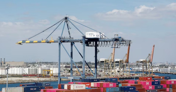 Doanh nghiệp tại Mỹ ồ ạt nộp đơn đòi hoàn thuế