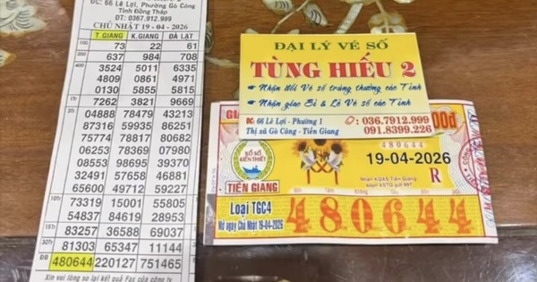 Trúng độc đắc xổ số miền Nam đài Tiền Giang, người đàn ông nhận hết tiền mặt