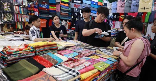 Khẩn trương nghiên cứu phương án hỗ trợ hộ kinh doanh