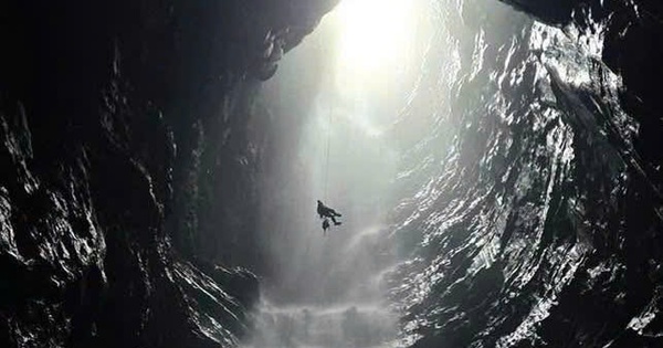 Phát hiện hang dài hơn 500 m trong rừng Phong Nha - Kẻ Bàng