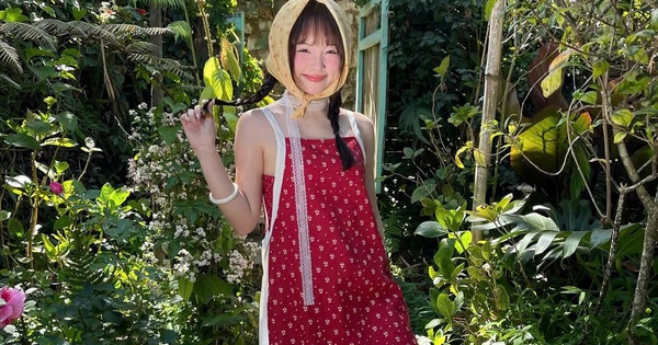 Vẻ đẹp quý phái khi phối trang phục cùng vòng tay đá