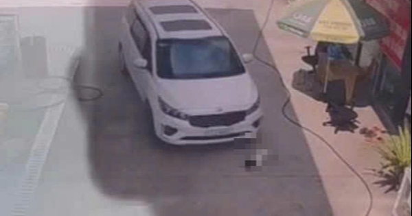 TP.HCM: Tài xế ô tô ôm cua cán tử vong bé gái 2 tuổi trong cây xăng