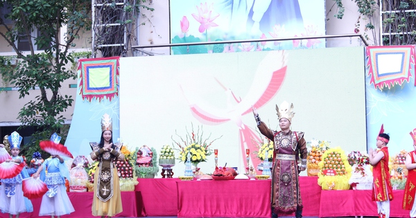 Bất ngờ với hoạt cảnh sân khấu hóa lễ Giỗ tổ Hùng Vương tại TP.HCM