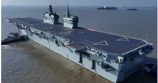 Trung Quốc điều tàu sân bay UAV đầu tiên đến Biển Đông