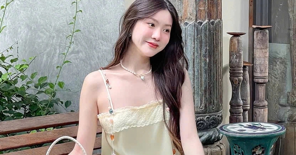 Diện áo hai dây satin vừa quyến rũ lại vừa sang chảnh