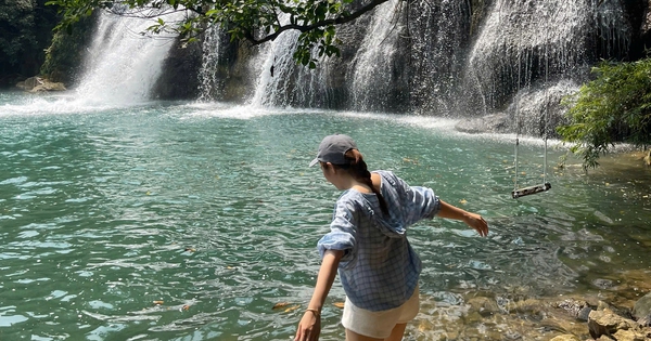 Tắm thác Tà Puồng, ăn gà nướng, măng rừng giữa đại ngàn Trường Sơn
