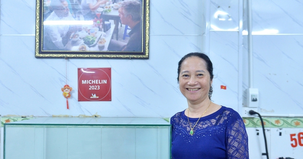 Quán bún chả Hương Liên đón Tổng thống Mỹ Barack Obama 10 năm trước giờ ra sao?