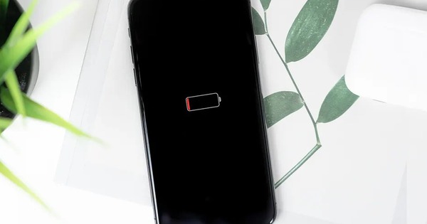 Điều quan trọng cần lưu ý khi cất điện thoại trong thời gian dài