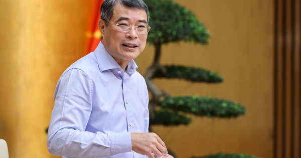 Thủ tướng: Đánh giá kết quả KPI, thay thế cán bộ không hoàn thành nhiệm vụ