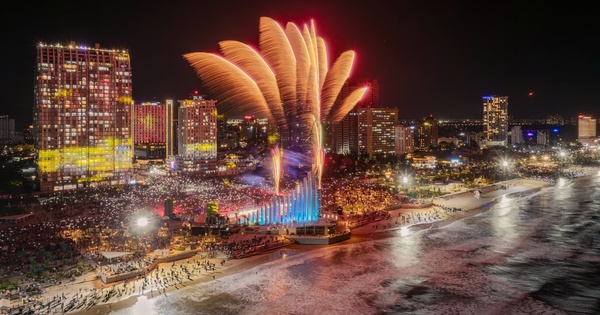 Siêu đô thị, thành phố của những dòng ánh sáng không ngủ