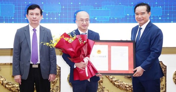 TP.HCM trao chứng nhận đăng ký đầu tư cho 4 'siêu' dự án công nghệ cao