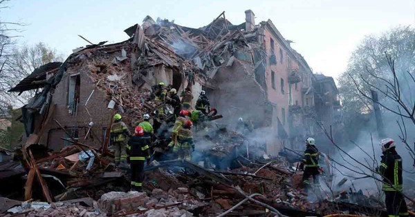 Ukraine tố Nga tấn công xuyên đêm