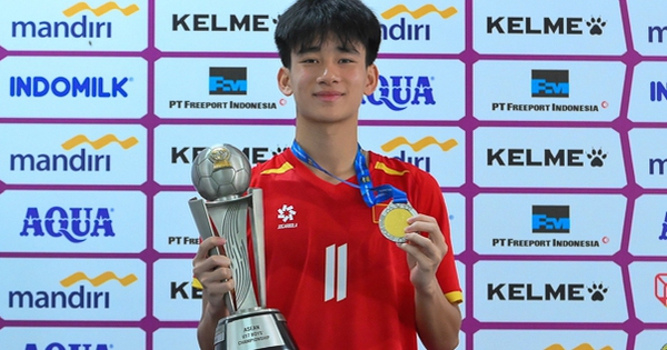 Vén bức màn thành công của U.17 Việt Nam, người hùng Văn Dương được nhận xét gì?