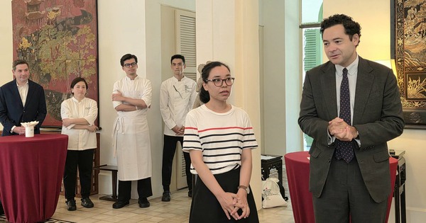 Nghệ thuật bài trí bàn ăn kiểu Pháp: Vì sao từng chi tiết đều có quy tắc?