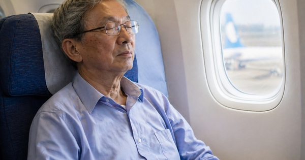 Ngồi lâu trên tàu xe, máy bay: Bác sĩ chỉ cách giảm đau nhức, ngừa huyết khối