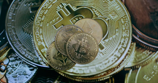 Giá Bitcoin hôm nay 26.4.2026: BTC giảm, nhà đầu tư lớn đặt lệnh bán khống