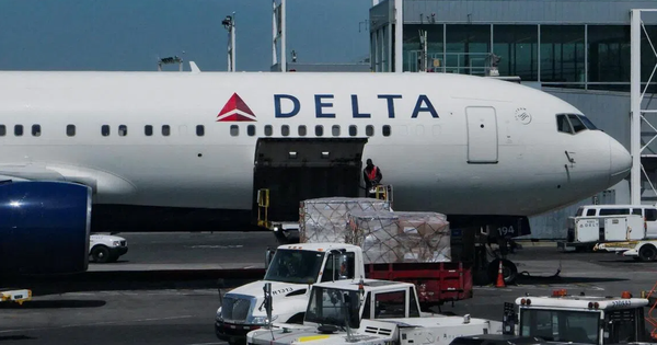 Ca chào đời trên không phận Mỹ