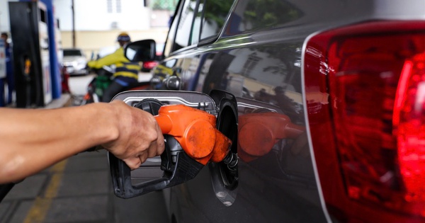 Giá xăng dầu hôm nay 27.4.2026: Giữ đà tăng nhẹ