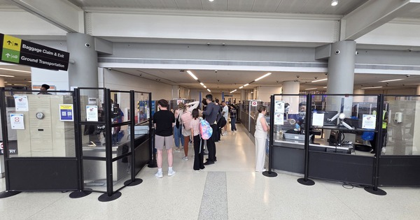 Hơn 1.100 nhân viên an ninh sân bay Mỹ nghỉ việc