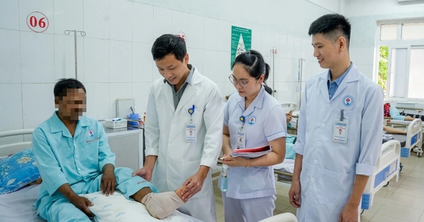 Đang làm vườn, người đàn ông đứt lìa bàn chân, được phẫu thuật nối lại thành công