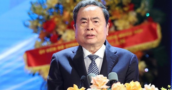 Chủ tịch Quốc hội nêu 5 nhiệm vụ trọng tâm để Công đoàn 'bứt tốc'