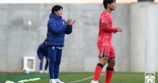 U.17 Hàn Quốc chốt nhân sự cực mạnh, sẵn sàng đấu U.17 Việt Nam: HLV Roland lên gấp phương án