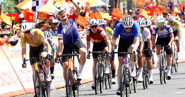 Cú đẩy xe đẳng cấp mang về chiến thắng ngoạn mục cho tay đua người New Zealand