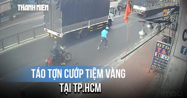 TPHCM: Cận cảnh nghi phạm cướp tiệm vàng bỏ xe tháo chạy