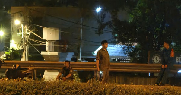 TP.HCM: Người đàn ông ngồi trên đường ray bị tàu hỏa tông tử vong