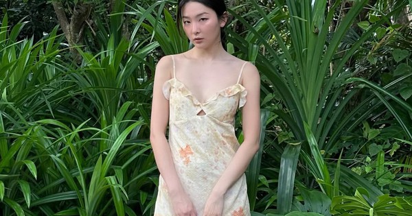 Nàng thêm rạng rỡ khi diện trang phục họa tiết hoa xuống phố