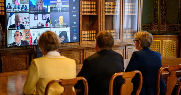 Liên minh 40 nước cam kết hành động giải quyết chuyện eo biển Hormuz