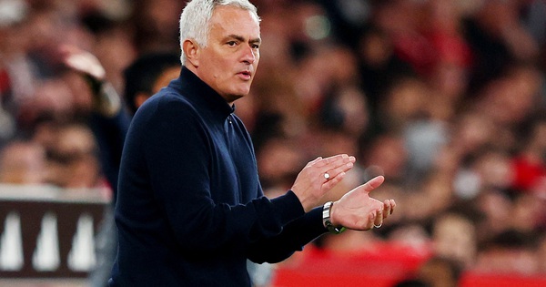 HLV Gattuso cay đắng từ chức, lộ ứng viên bất ngờ dẫn dắt đội tuyển Ý: Có cả ông Mourinho!