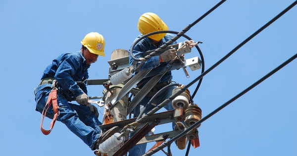 Nhà tôi tạm biệt ánh đèn dầu