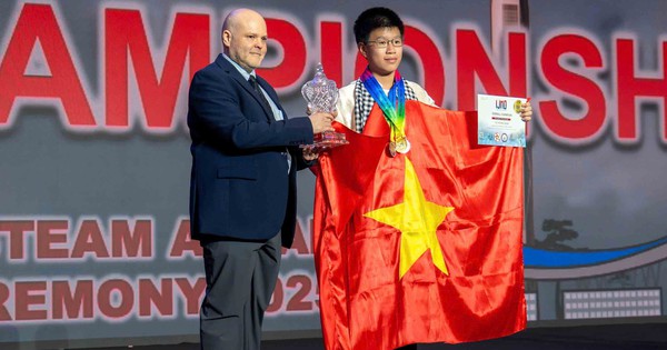 Cậu học trò lớp 7 đoạt 16 huy chương Olympic quốc tế